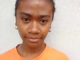 Erootiline videovestlus NYRINAH