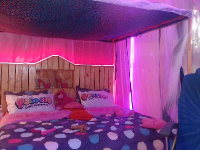 Fotod Okoye19 hey guys welcome to my room, dnt forget to add me as friend and request with a tip