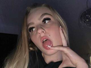 Erootiline videovestlus OliviaKisss