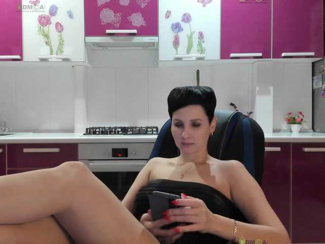 Fotod Olivija2020 Hi all! Have a good mood! There are no ***ks. Full private on prepaid 200 tk in free chat. I don’t do anything for tokens in PM. For a birthday present. @total Collected - @sofar Remaining - @remain