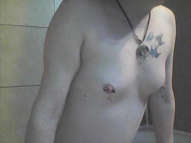 Ringhäälingupildid OpalMilf