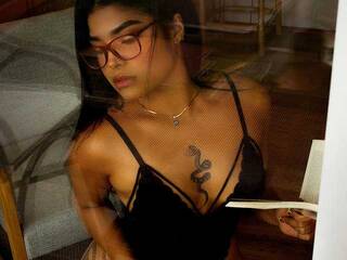 Erootiline videovestlus Pamela-Moreno