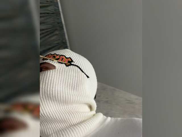 Ringhäälingupildid TheonlyoneBoyX