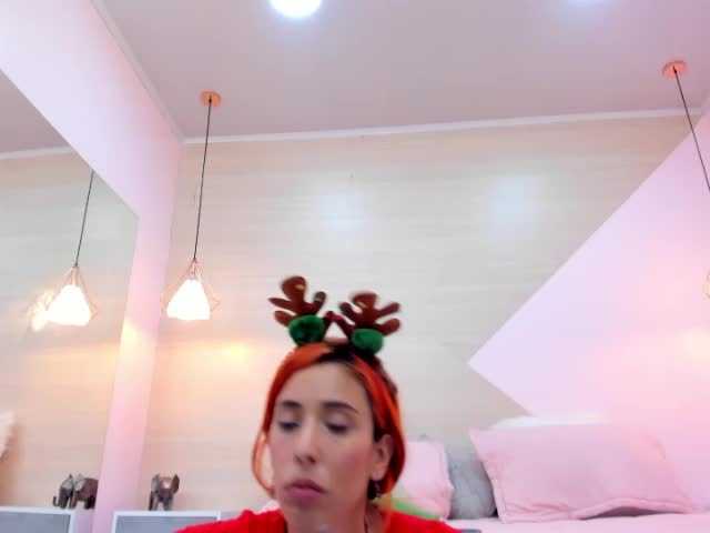Fotod paulasosa1 ♥ I want to suck your candy cane♥ Reach my goal for fuck my pussy very hard with my dildo♥Tip 100 for special gift♥