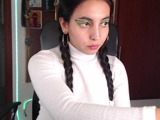 Fotod PepperLara #makeup #sexy #colombian #latina #latingirl #bdsm #bigass #prettyface #culogrande #coño #pussy #lovense