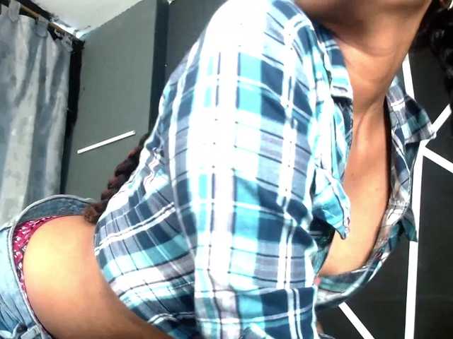 Ringhäälingupildid PetiteEbonyx