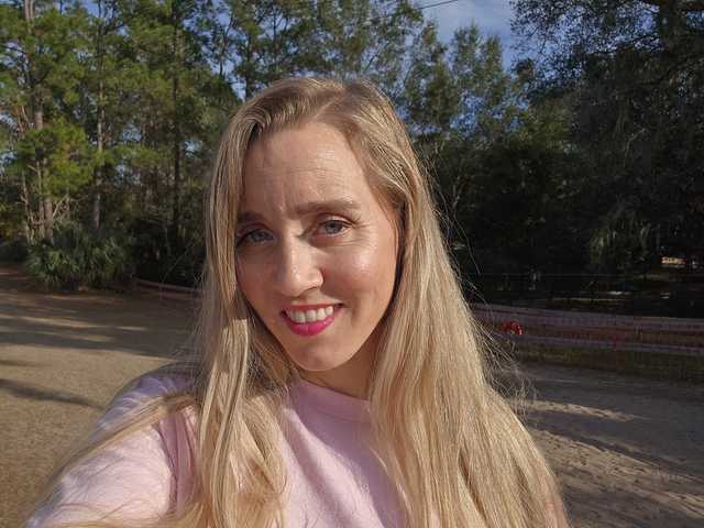 Profiili foto Pinklipsskye69