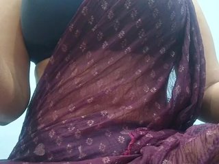 Erootiline videovestlus Praveenatelugu