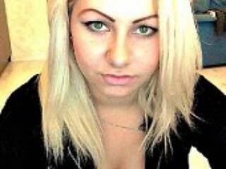 Erootiline videovestlus pretycharm