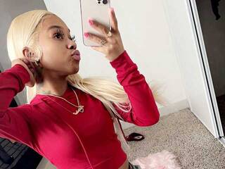 Erootiline videovestlus QueeenJ