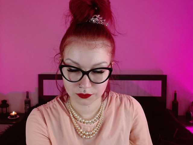 Fotod Goddess_Amanita You Glamournatrix Findomme will humiliate you gently