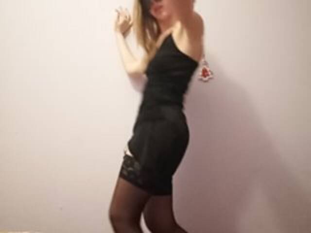 Ringhäälingupildid Superhotgirl