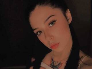 Erootiline videovestlus RaeMoon