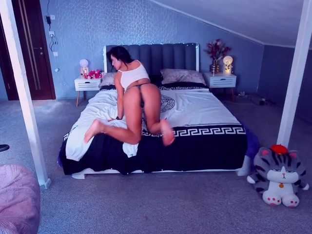 Fotod Addicted_to_u Glad to see you in my room! Lovens is active)! If you like me 33) Stand up 33) pm 34) с2с 100) legs 55) ass 65) tits 155) undress 455) smile 355)whipped cream show 955) all the most interesting private show) dream 5555)
