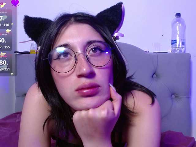 Fotod Red-moonn let's play with my delicious wet pussy [9999 tokens remaining]