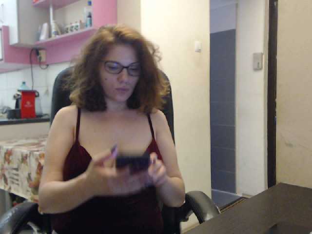 Ringhäälingupildid Red_rose693