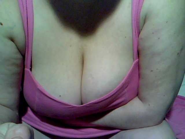 Fotod redcherry I love to caress my pussy and cum in ecstasy, your gifts cheer up and make my pussy get wet Make love. I have a sound, turn it on