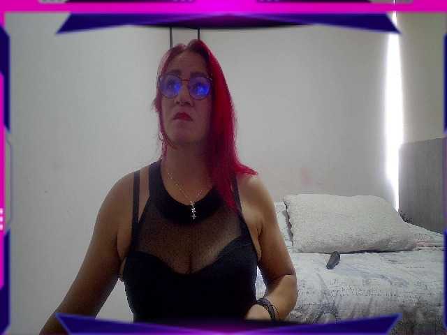 Fotod redhair805 Welcome guys... my sexuality accompanied by your vibrations make me very horny