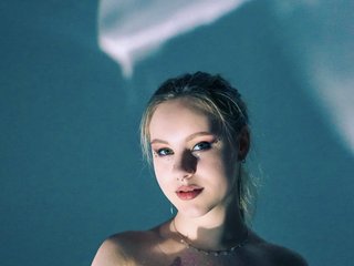 Erootiline videovestlus Rinaaaa-cherry