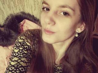 Erootiline videovestlus rinnamelisa