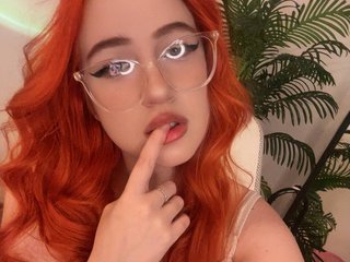 Erootiline videovestlus rosey-hot