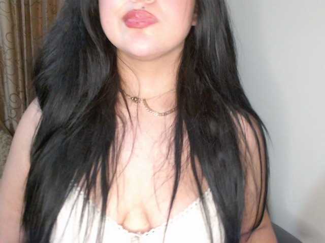 Ringhäälingupildid RosieBrunett