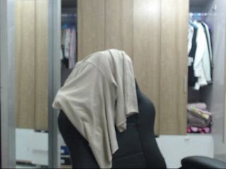 Erootiline videovestlus RoxanaMilf