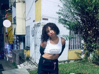 Erootiline videovestlus roxane-summer