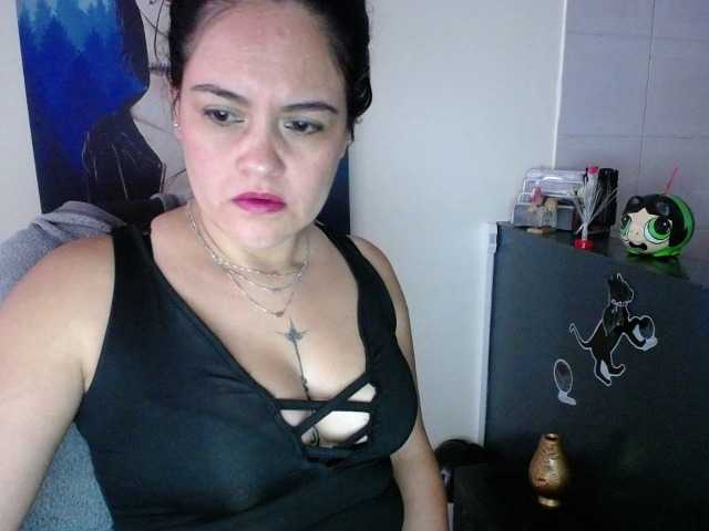 Ringhäälingupildid RoxaneFox