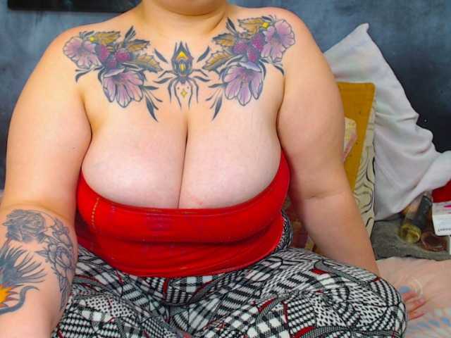 Fotod ROXXAN911 Welcome to my room, enjoy it! #fuckpussy #bigtits #bbw #fat #tattoo #bigpussy #latina