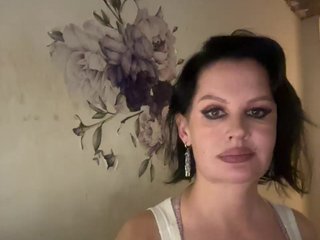 Erootiline videovestlus RoyalBreasts