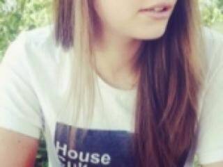 Erootiline videovestlus rozallinaa