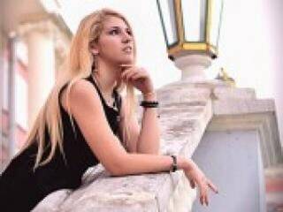 Erootiline videovestlus rozashares