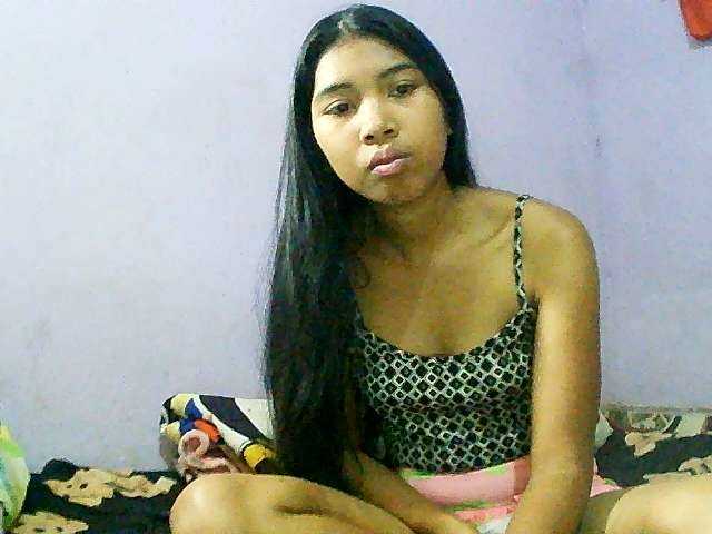 Fotod Sallia29 HELLO BB....PLEASE FOLLOW ME......I give my best to my beloved KISS YOU