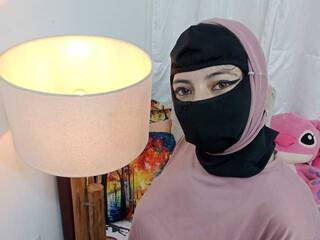 Erootiline videovestlus salmanabila