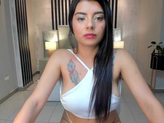 Fotod SamanthaGrand ♥ My body wants to feel your touch. Let’s have fun! ♥ IG @samantha.grandcm ♥ At goal Ride dildo ♥ @remain