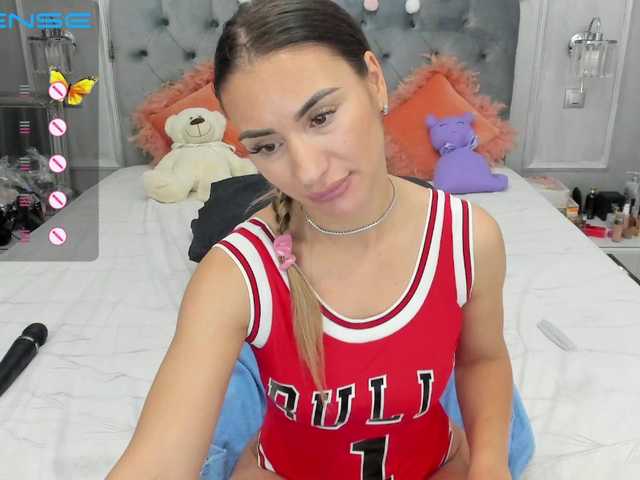 Fotod SaraJennyfer Torture me whit your tips!!Spin the wheel for 50 tkjs!#squirt #anal #pussy #bj #joi#cei