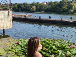 Erootiline videovestlus SarraMelluBabe