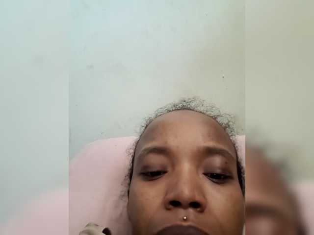 Ringhäälingupildid ScarlettDiorFoxx