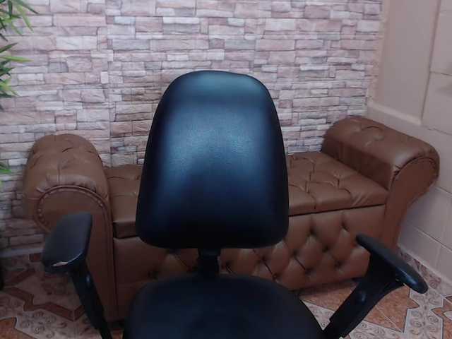 Ringhäälingupildid ScarletteRyan