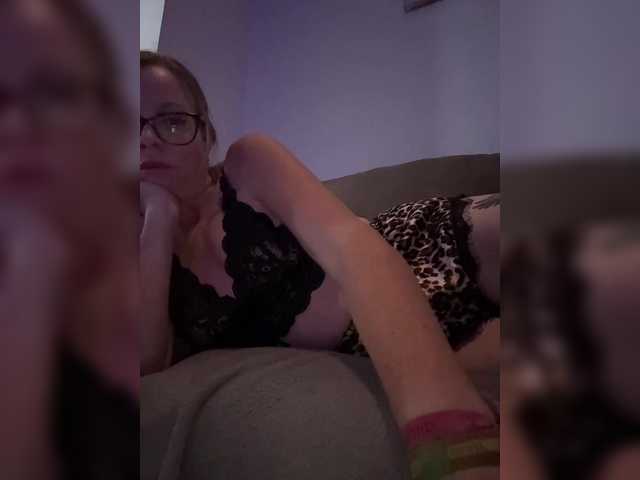 Ringhäälingupildid ScarlettRedRose