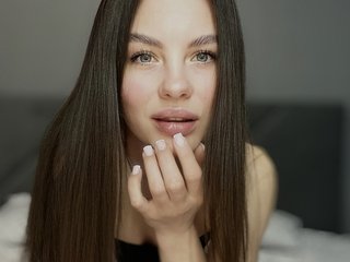 Erootiline videovestlus SeLeNaa