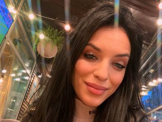 Erootiline videovestlus SelenaFaith