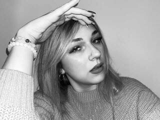 Erootiline videovestlus selenaxLOVE