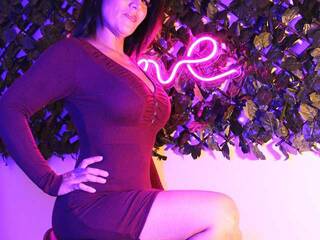 Erootiline videovestlus SeleneGreen