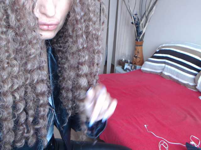 Ringhäälingupildid SexiBelle