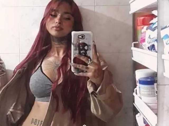 Profiili foto sexy-redgirl