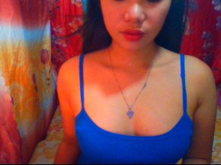 Fotod SEXYKlTTEN18 hi dear i need 50 tokens to give 3 minute naked show come on :)