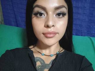 Erootiline videovestlus Sharlote-Williams