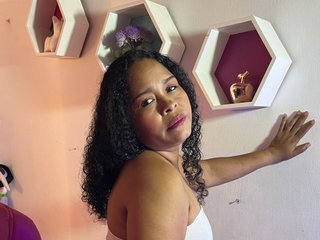 Erootiline videovestlus SHAROM-ADAMS